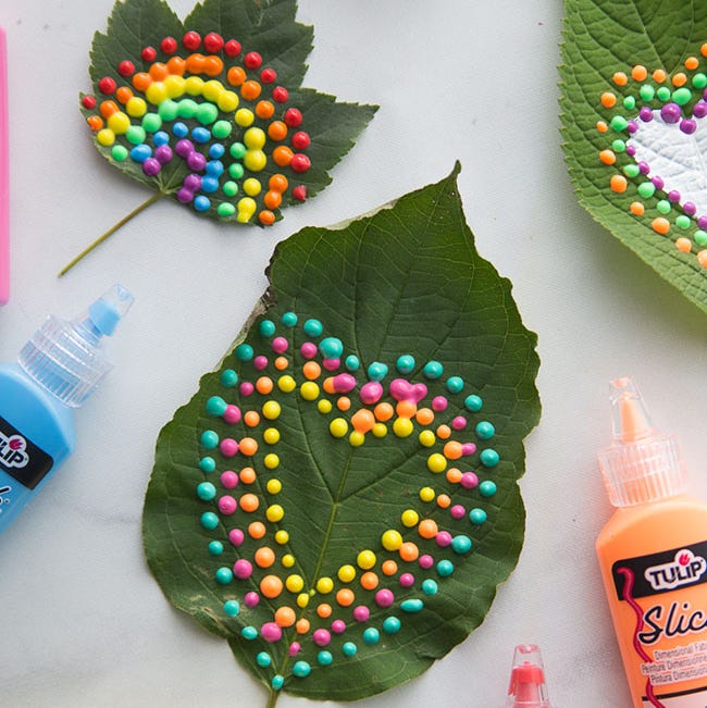Colorful Magic Color Scratch Leaves Crafts for Kids and Fun Home Activities Colorful Magic Color Scratch Leaves Crafts for Kids and Fun Home Activities